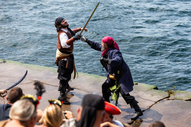 Parade kicks off Alex Bay’s Pirate Days